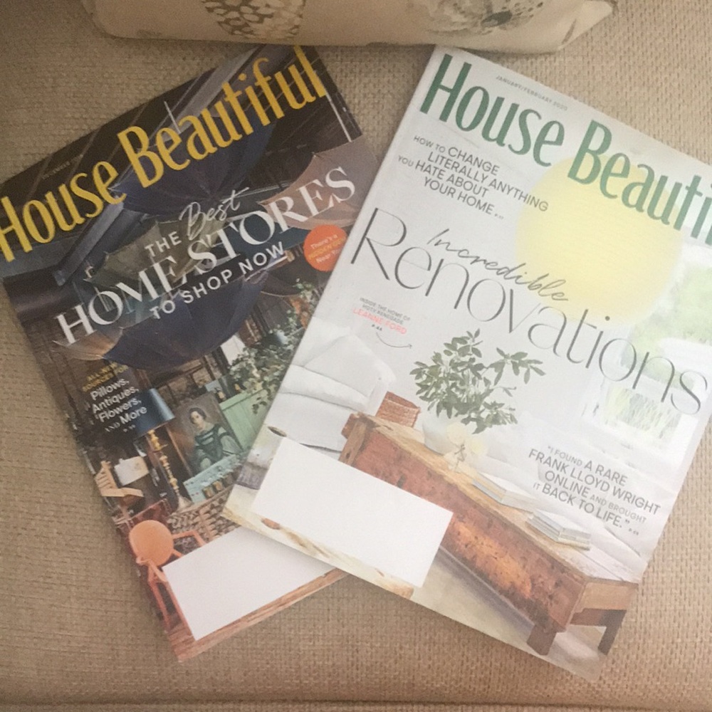 Magazines - Picture 2 of 3